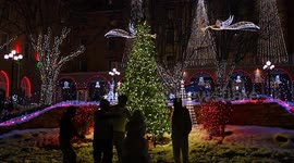 Hotel Colorado's Christmas Lights: A Timeless Holiday Spectacle