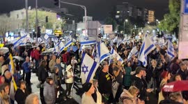 Hundreds of Israelis in Haifa take part in protest against Netanyahu
