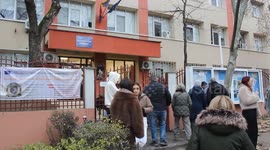 Bucharest residents vote to elect new mayor