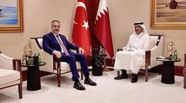 Turkish foreign minister meets with Qatari counterpart in Doha