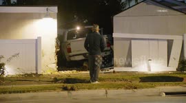 US, Los Angeles: Whittier Truck Crashes Into Backyard Driver Flees Scene