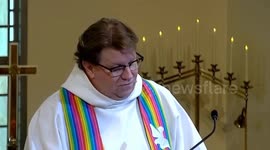 Reverend who came out as trans in viral sermon says others are doing same