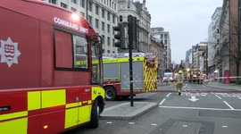 A major gas leak forces thousands to evacuate from the Blackfriars area in central London.