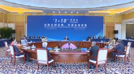 China: Chinese premier meets heads of major international economic organizations