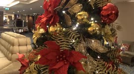 Amazing Christmas sparkle at Holiday Inn London - Kensington