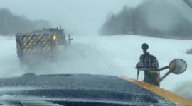 US: NYSDOT Crews Battle Intense Snowfall Across Upstate New York