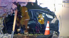 US, Los Angeles: Torrance Car Crashes Fully Into Building