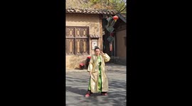 Elderly woman showcases impressive head-isolating dance in Henan, China