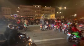 Thousands of Father Christmas bikers in Toulouse