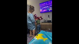 Child gets head stuck in chair at home in Alabama, US