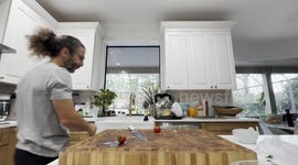 Florida Dad Pulls Off Amazing Knife Trick with Tomato! ON THE FIRST TRY! ish...