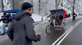 New York City Hit With Heavy Snow 4/5
