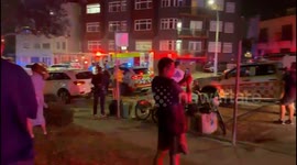 At least 10 dead, 12 injured in Australian beach shooting (2)