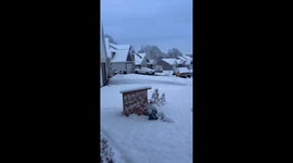 Snowfall creates serene winter morning in Lebanon, Pennsylvania, USA