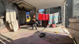 Palestinian clown brings smiles to children despite personal loss