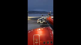Huge Boeing plane gets deiced at snowy Norwegian airport in satisfying footage