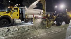 US: NYSDOT Crews Battle Snow To Keep Saranac Lake Streets Clear