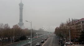China: Foggy, icy weather forces road closure in northern China