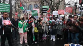 Hundreds rally in Paris in solidarity with Gaza and West Bank
