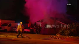 US, Los Angeles: Claremont Garage Fire Spreads To Nearby Cars