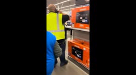 Chaotic fight breaks out inside Walmart in Jacksonville, Florida, USA