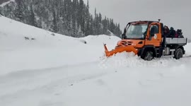 Snowfall continues to obstruct clearance work, keeping key road shut for second consecutive day