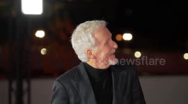 UNCAPTIONED: James Cameron slams Amy Poehler's joke about his marriage