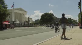 US: Supreme Court blocks Trump from sending National Guard to Illinois