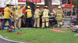 US, Los Angeles: Winnetka Two Injured In Collision Requiring Extrication