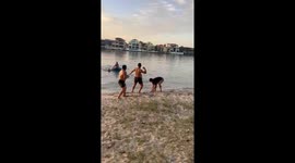 Younger brothers bolt after sand‑throwing prank backfires—Video tops 1M views