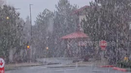 US: Christmas Snowstorm Dumps Feet of Snow in Sierra, Western Nevada