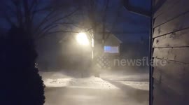 US: Bomb Cyclone Batters Midwest and Northeast, Millions Under Weather Warnings 4