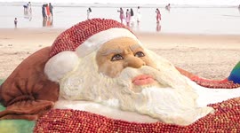 Sand Artist Sudarsan Pattnaik Sets World Record With Giant Santa Claus Made From Apples In Odisha