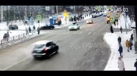 Pedestrians injured after car crash at busy intersection in Arkhangelsk, Russia
