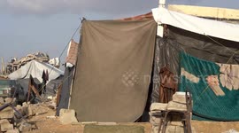 Amid Gaza’s ruins, a saxophone-playing Santa delivers a message of hope