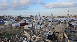 Severe weather worsens living conditions for displaced Palestinians in Gaza (2)