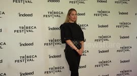 UNCAPTIONED: Este Haim weds