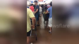 Newsflare Edit - The queues in Walmart already. People are getting prepared for #HurricaneMatthew @BBCBreakfast @BBCBreaking https://t.co/Mw43a6Psge
