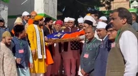 Union Minister offers ‘chadar’ & flowers at Ajmer dargah on behalf of PM Modi and India Govt
