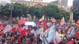 Protesters rally outside US consulate in Brazil over Venezuela