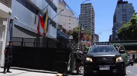 Venezuelan Embassy in Buenos Aires appears deserted after Maduro’s capture by U.S.