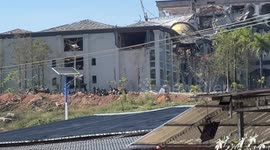 Thai soldiers put razor wire fence along land 'recaptured from Cambodia'