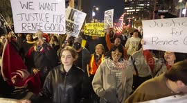 US, Phoenix: Phoenix ICE Protesters Gather Outside DHS Office