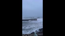 Storm Goretti Brings Powerful Waves and Disruption to Cornwall Coast