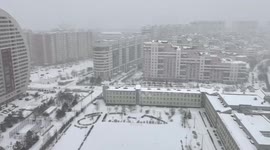 Russia: Heavy snow hits Moscow