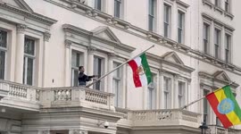 Protester Tears Down Iran Flag at London Embassy Amid Clashes With Police as Anti-Ayatollah Demonstrations Spread Worldwide