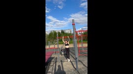 Mother showcases amazing calisthenics skills in Kerkrade, Netherlands