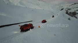 Highways teams work around clock to keep roads open in eastern Türkiye