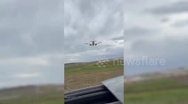 Airplane aborts landing at Istanbul airport amid severe storm