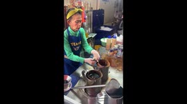 Shopkeeper becomes a hit for her mountains of sugar added to milk tea